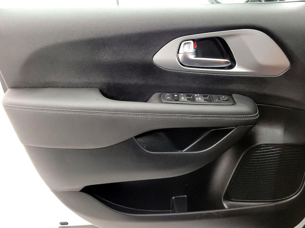 used 2024 Chrysler Pacifica car, priced at $35,998