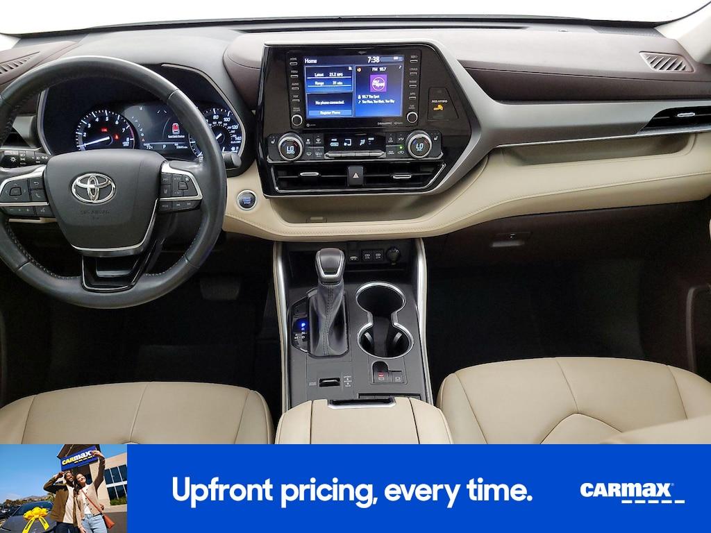 used 2021 Toyota Highlander car, priced at $31,998