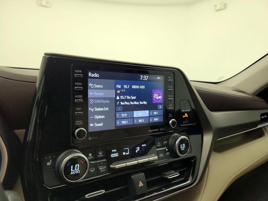 used 2021 Toyota Highlander car, priced at $31,998