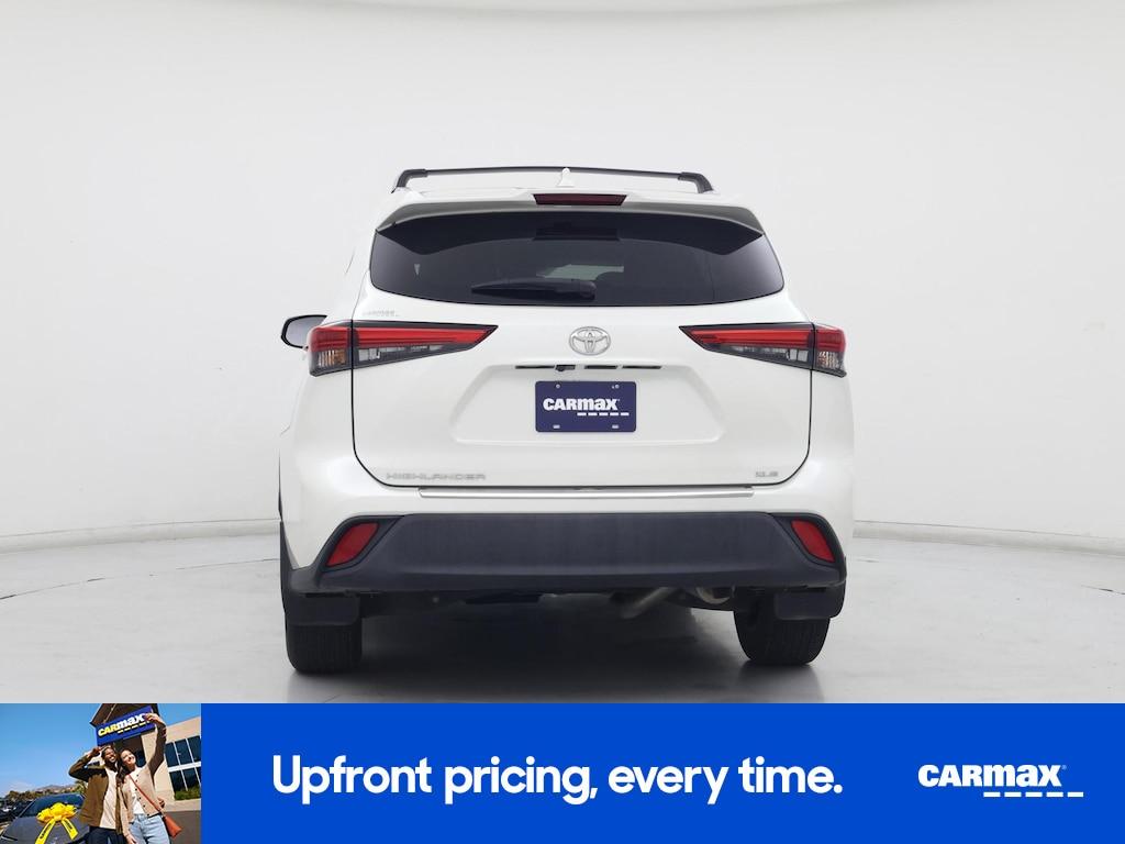 used 2021 Toyota Highlander car, priced at $31,998