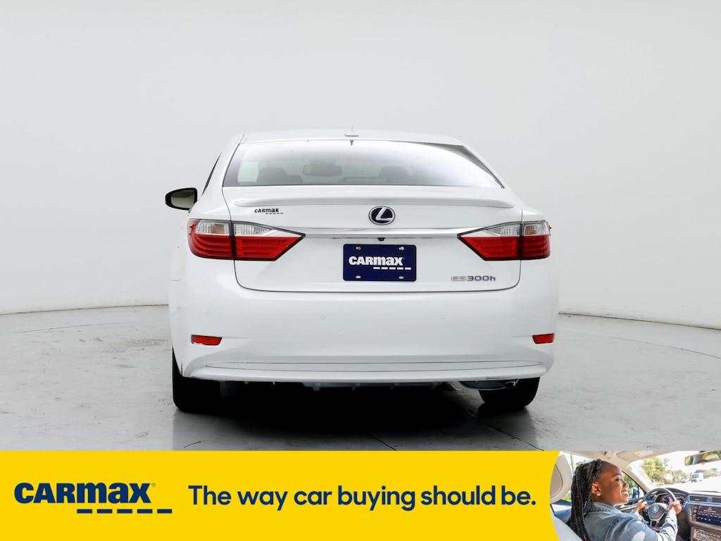 used 2014 Lexus ES 300h car, priced at $17,998