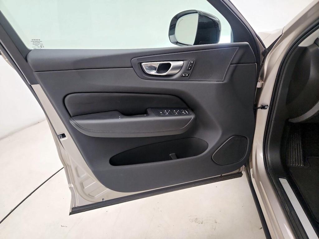 used 2025 Volvo XC60 car, priced at $36,998