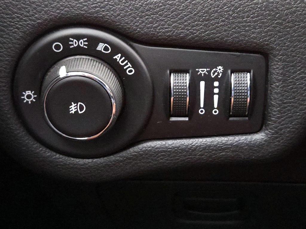 used 2016 Jeep Cherokee car, priced at $14,599