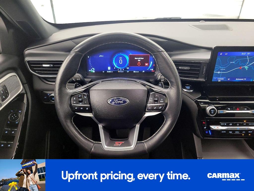 used 2022 Ford Explorer car, priced at $39,998