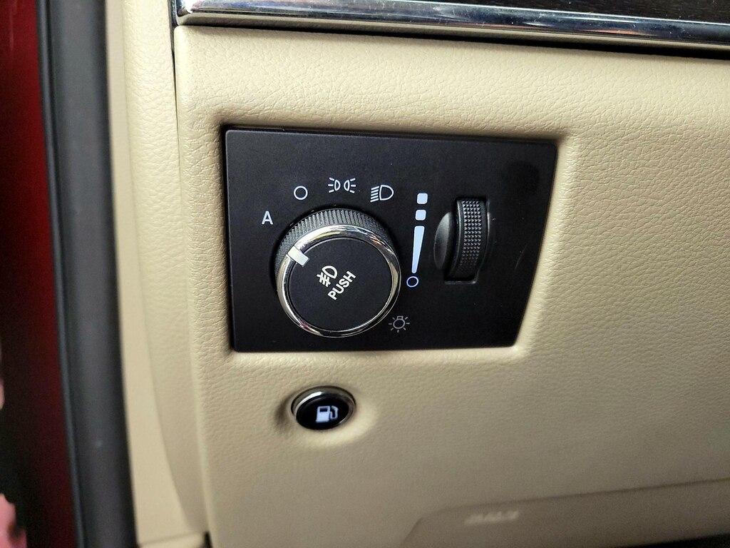 used 2014 Jeep Grand Cherokee car, priced at $15,998