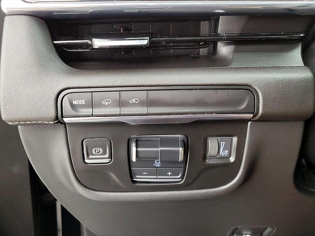 used 2023 Cadillac Escalade car, priced at $78,998