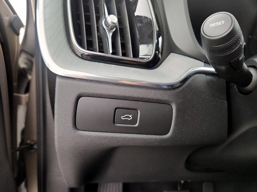 used 2025 Volvo XC60 car, priced at $35,998