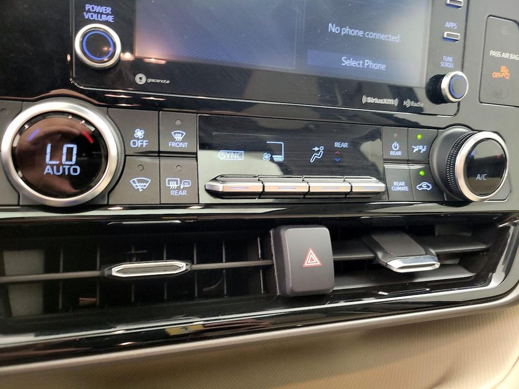 used 2022 Toyota Highlander Hybrid car, priced at $34,998