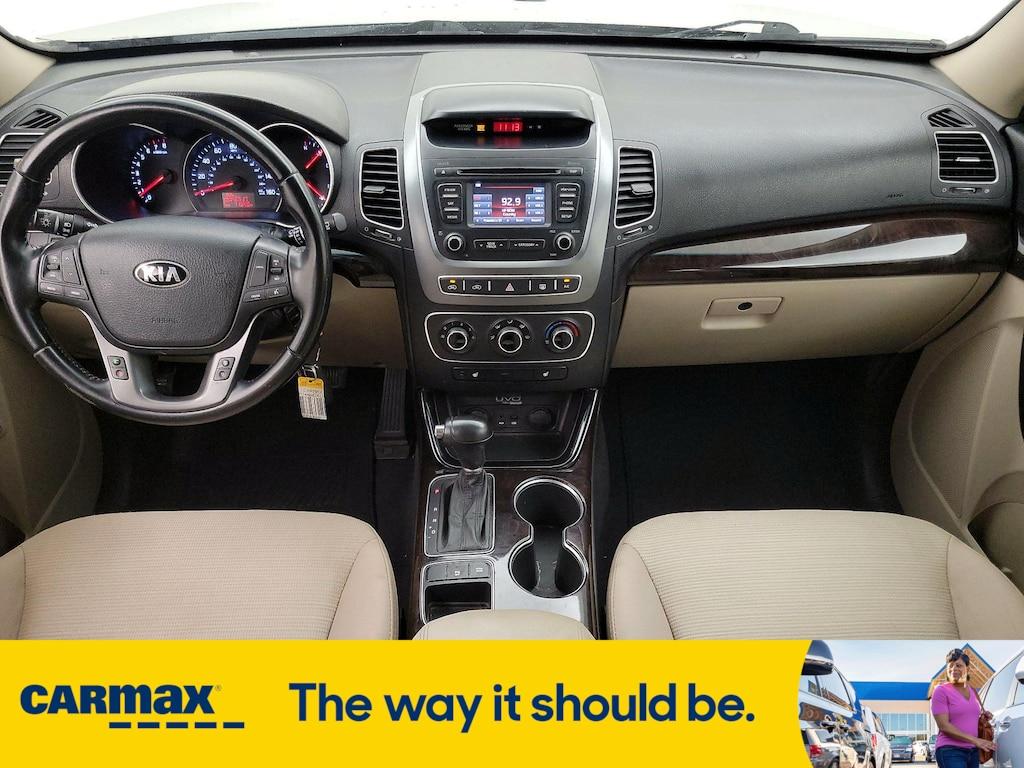 used 2014 Kia Sorento car, priced at $13,998