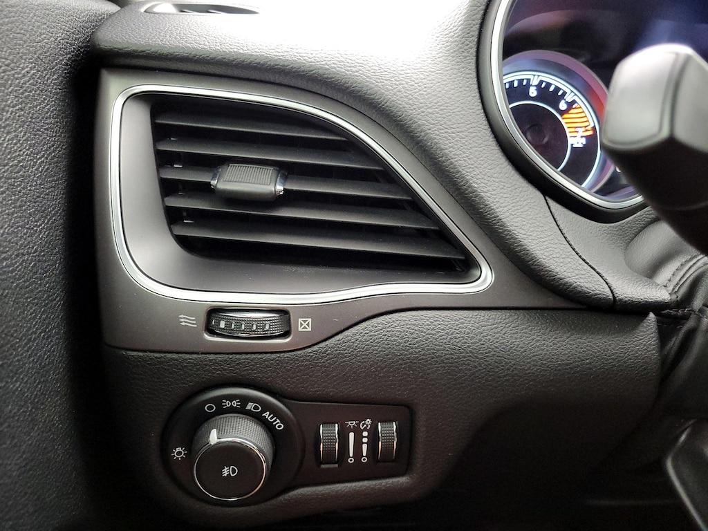used 2021 Jeep Cherokee car, priced at $19,998