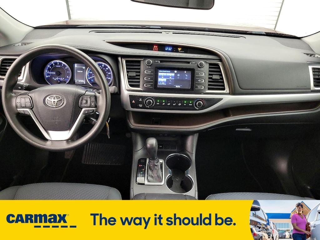 used 2019 Toyota Highlander car, priced at $24,998