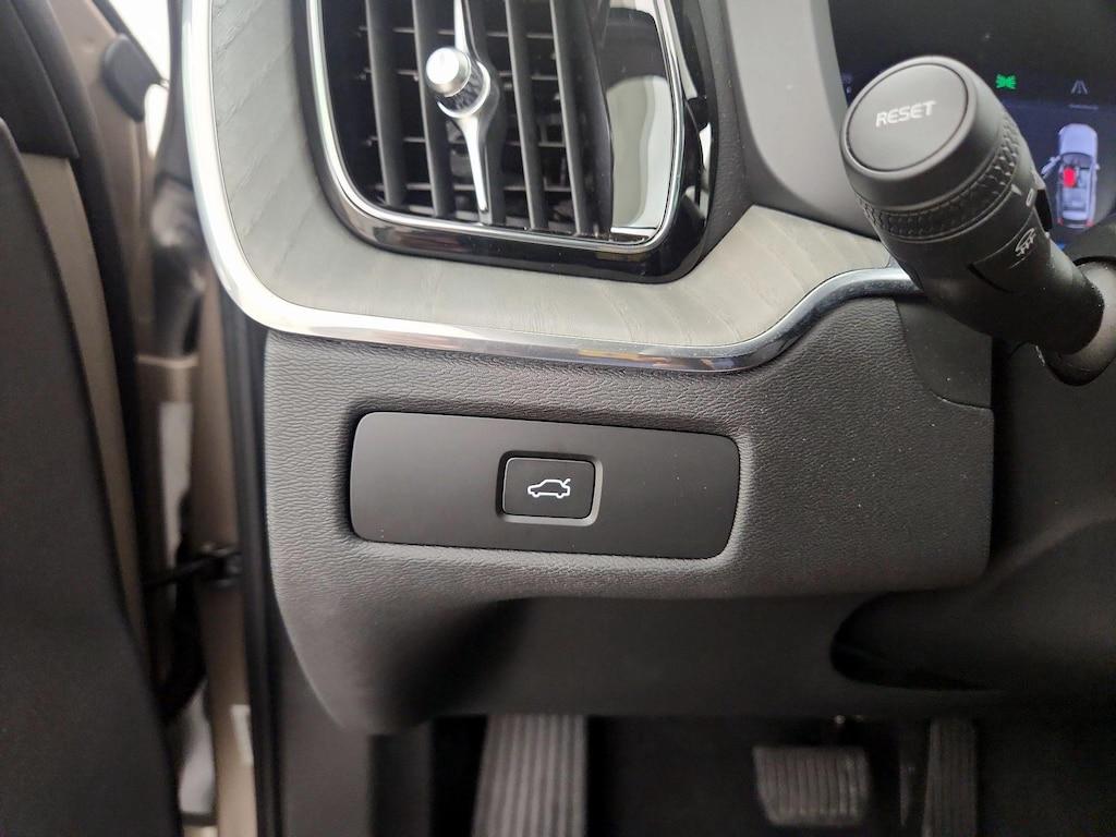 used 2025 Volvo XC60 car, priced at $36,998