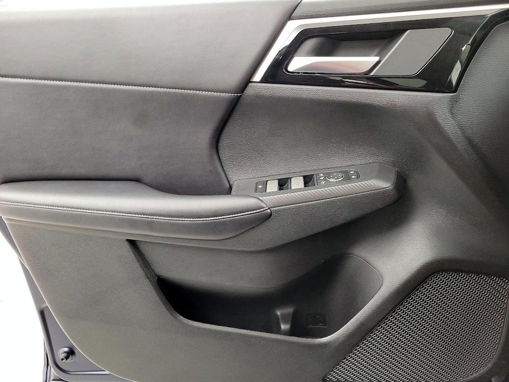 used 2024 Mitsubishi Outlander car, priced at $25,998