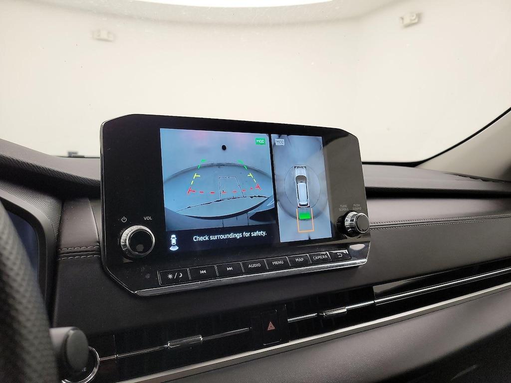 used 2024 Mitsubishi Outlander car, priced at $25,998