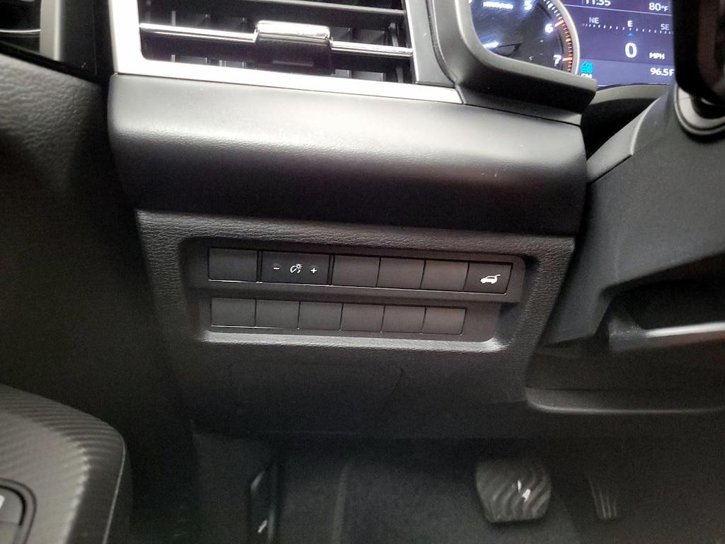 used 2024 Mitsubishi Outlander car, priced at $25,998