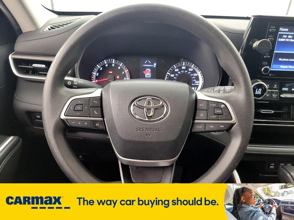used 2022 Toyota Highlander car, priced at $28,998