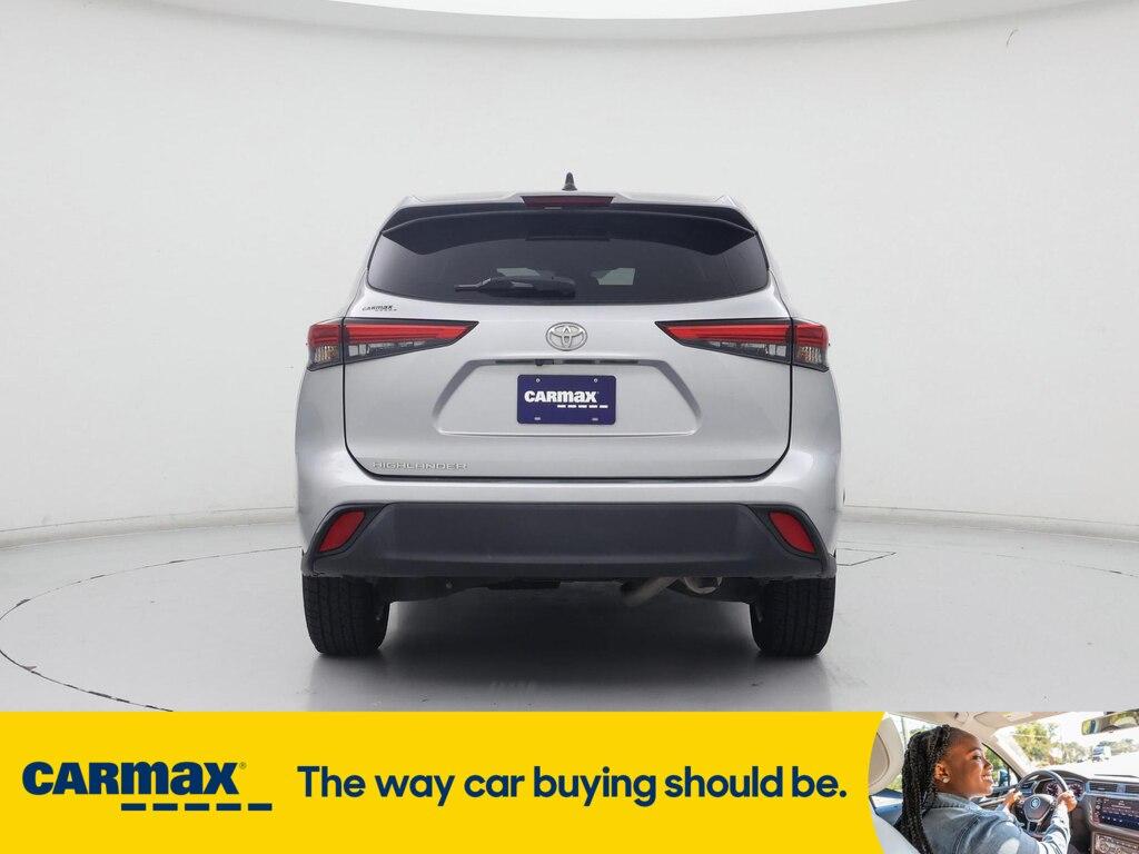 used 2022 Toyota Highlander car, priced at $28,998