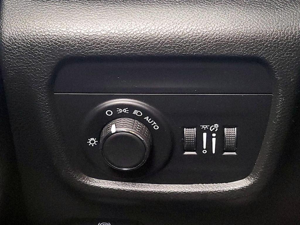 used 2023 Jeep Grand Cherokee car, priced at $28,998