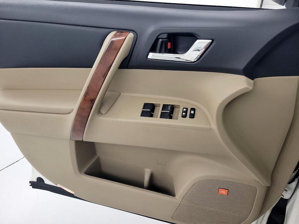 used 2013 Toyota Highlander car, priced at $19,998
