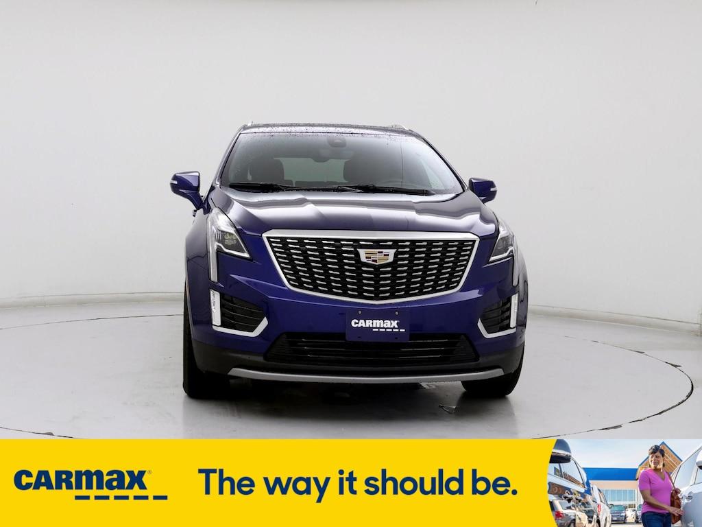 used 2023 Cadillac XT5 car, priced at $37,998