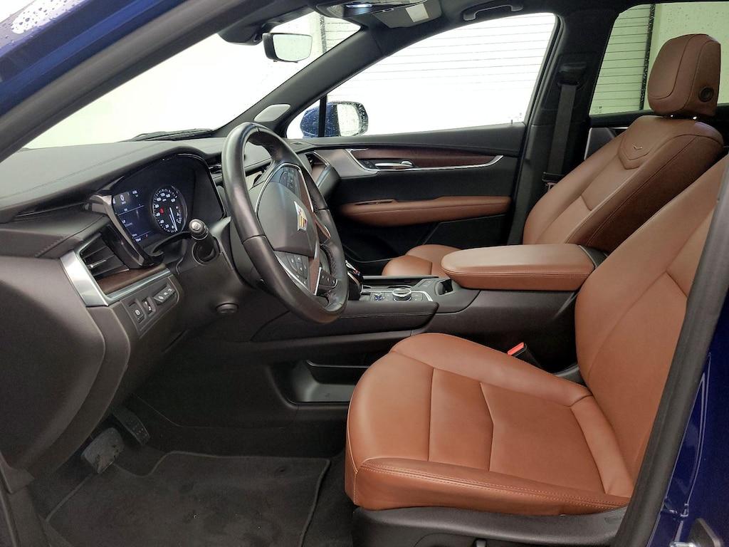 used 2023 Cadillac XT5 car, priced at $37,998