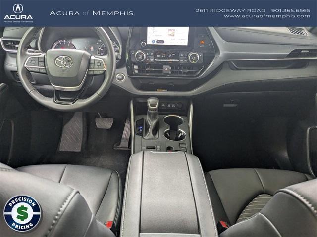 used 2024 Toyota Highlander car, priced at $45,620