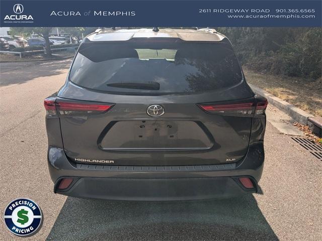 used 2022 Toyota Highlander car, priced at $32,498