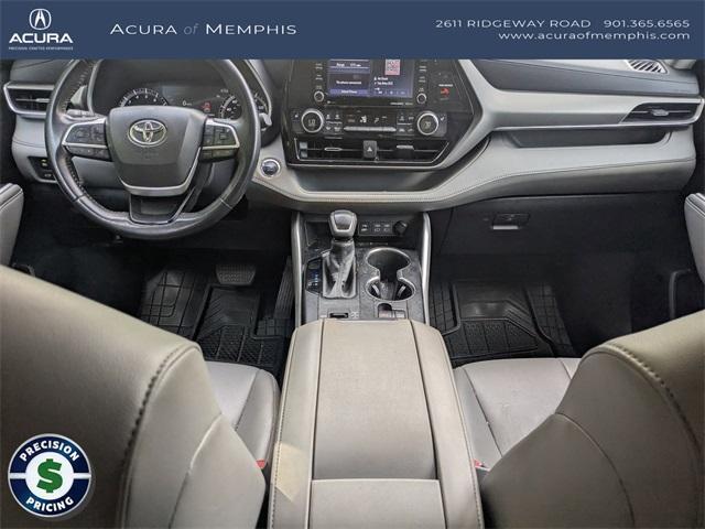 used 2022 Toyota Highlander car, priced at $32,498