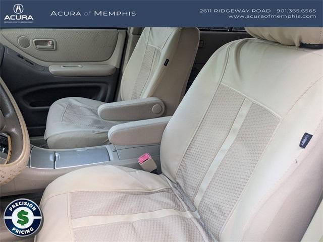 used 2004 Toyota Highlander car, priced at $9,995