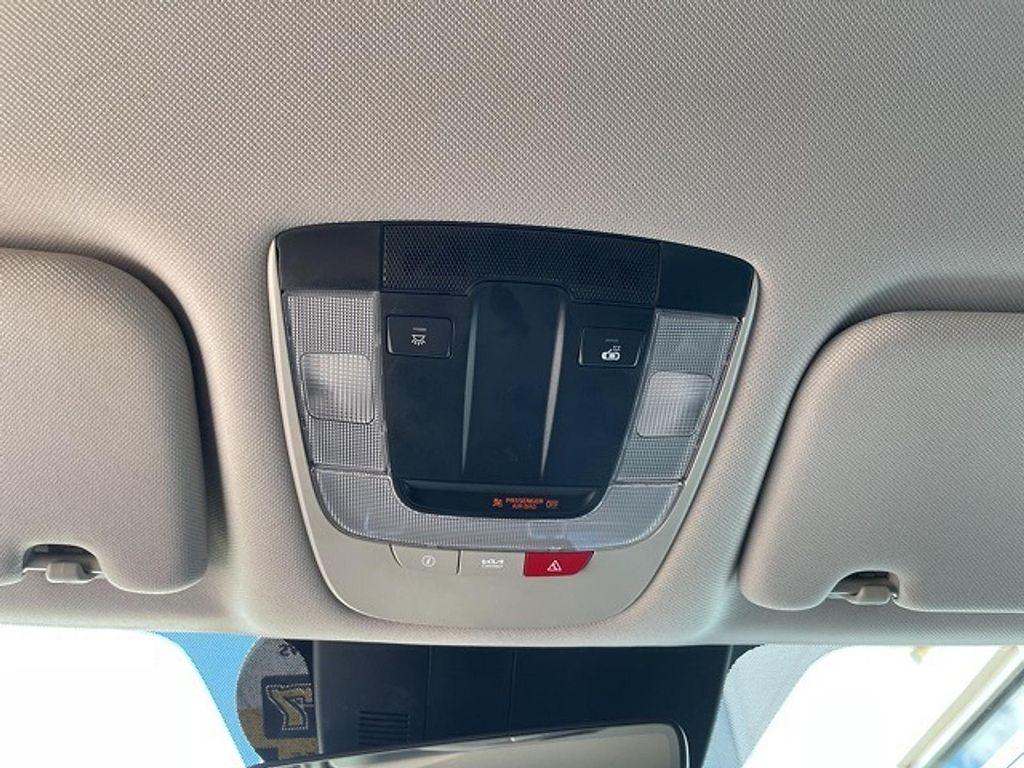 used 2023 Kia Sorento Hybrid car, priced at $29,990