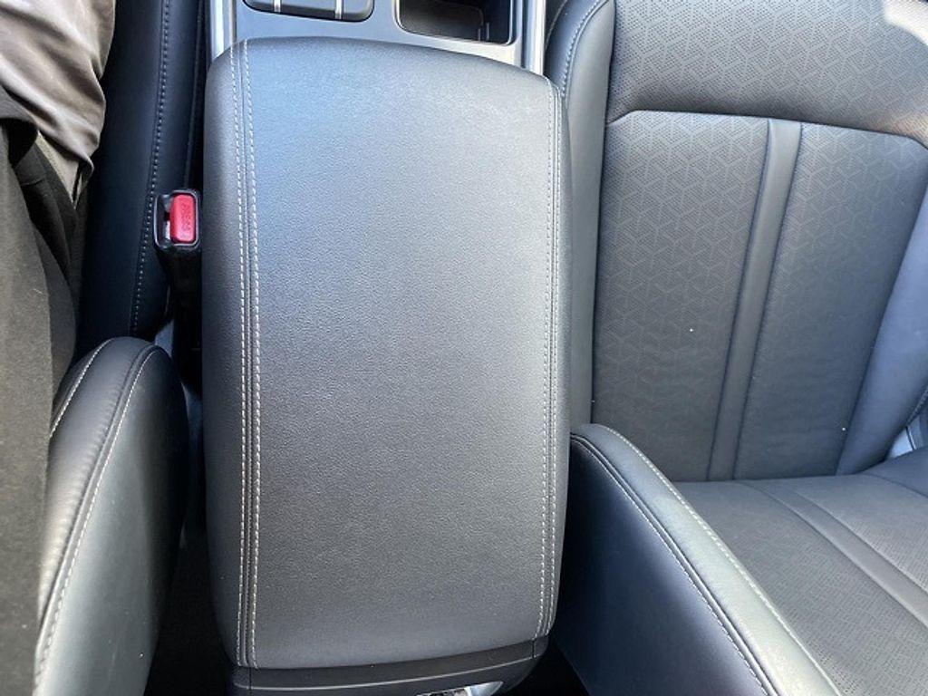 used 2023 Kia Sorento Hybrid car, priced at $29,990