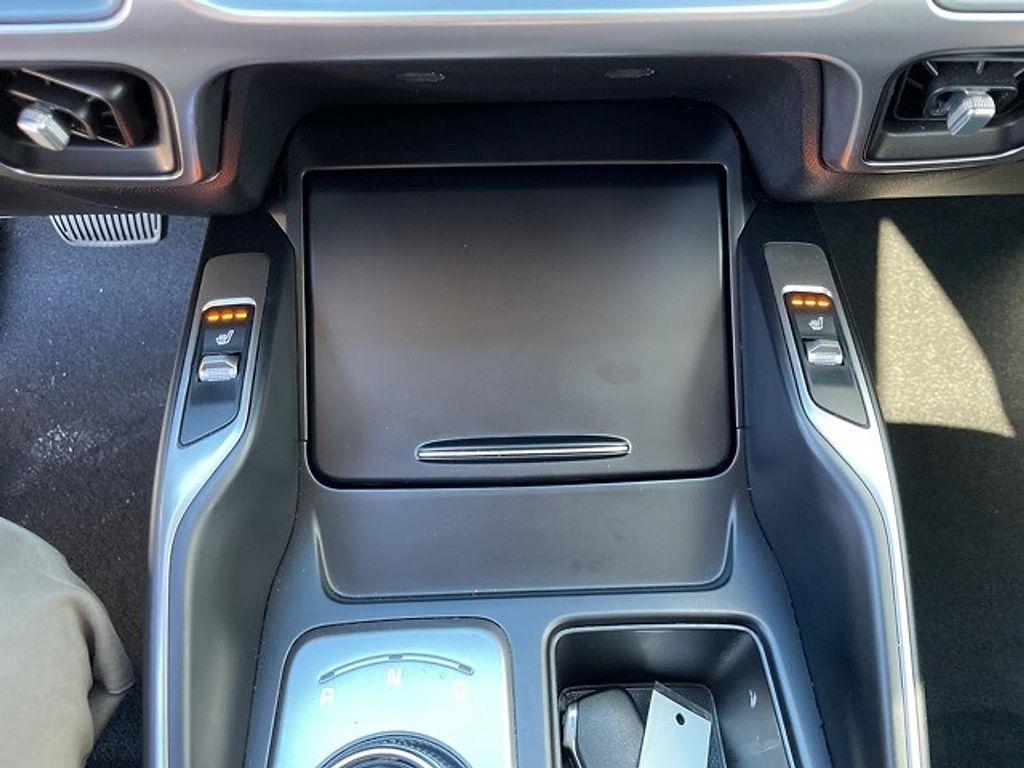 used 2023 Kia Sorento Hybrid car, priced at $29,990