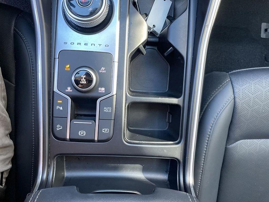 used 2023 Kia Sorento Hybrid car, priced at $29,990