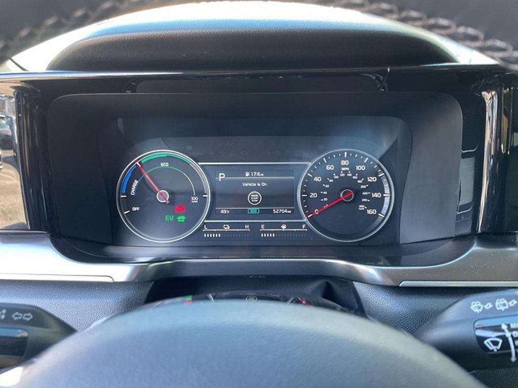 used 2023 Kia Sorento Hybrid car, priced at $29,990