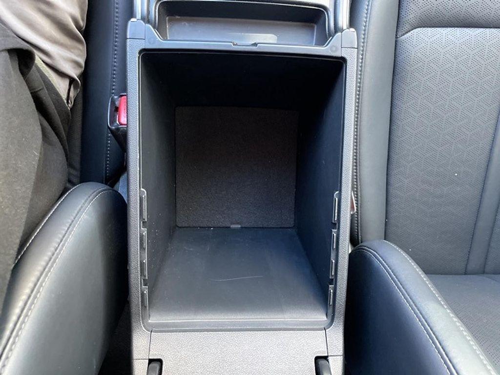 used 2023 Kia Sorento Hybrid car, priced at $29,990