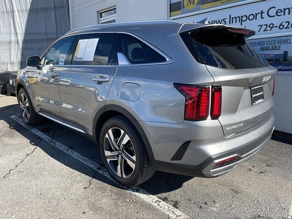 used 2023 Kia Sorento Hybrid car, priced at $29,990