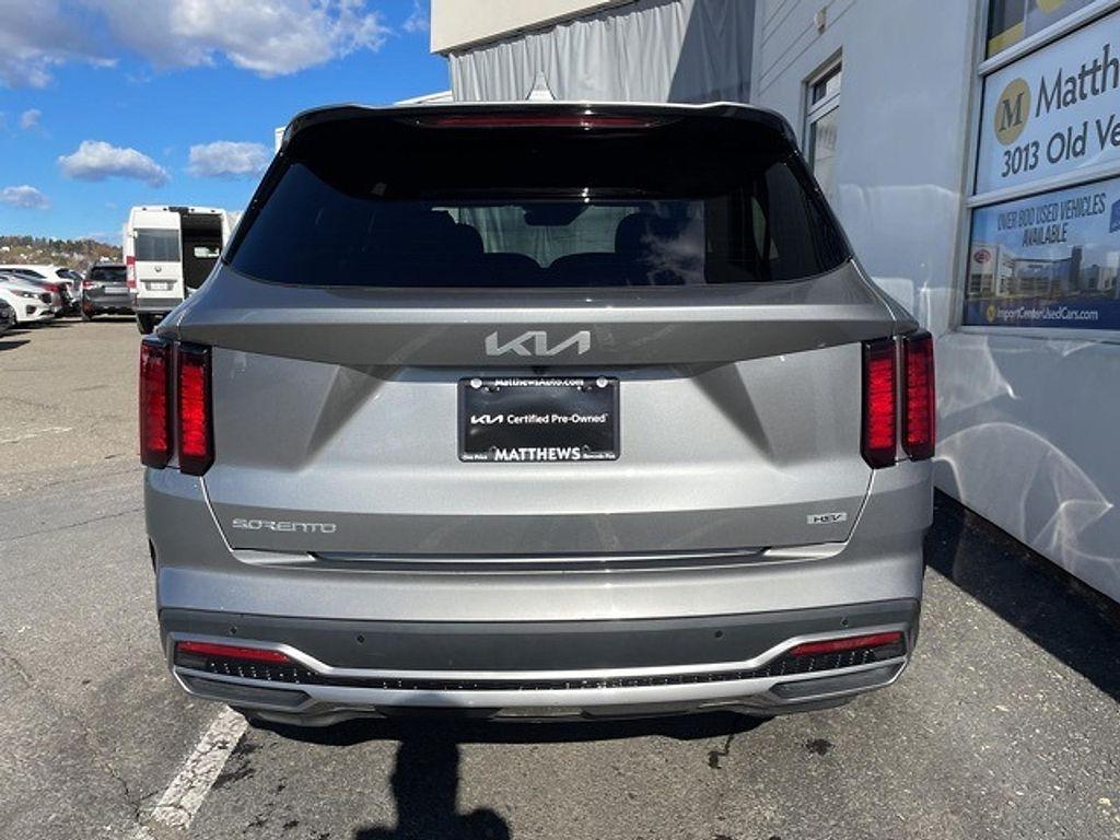 used 2023 Kia Sorento Hybrid car, priced at $29,990