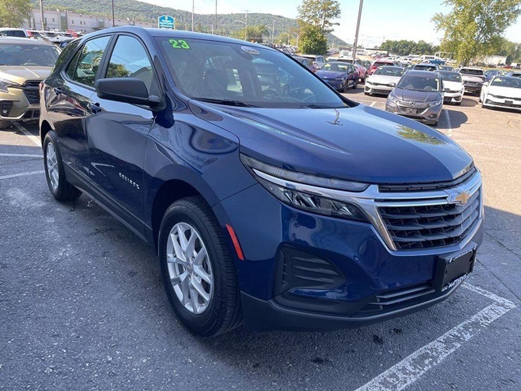 used 2023 Chevrolet Equinox car, priced at $24,690