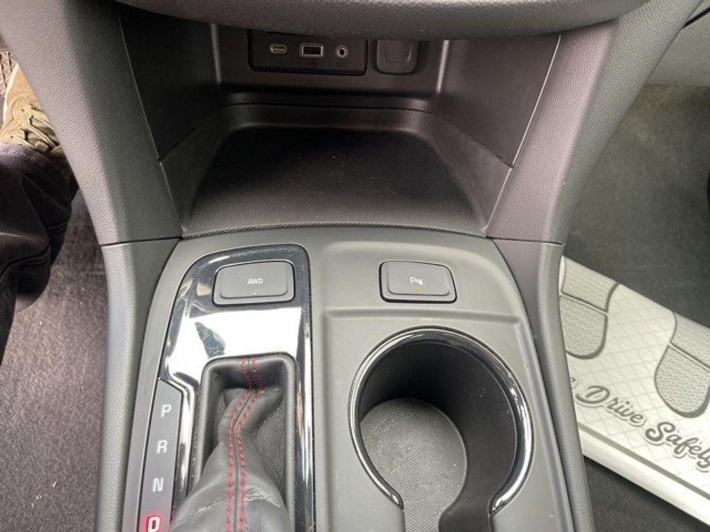 used 2022 Chevrolet Equinox car, priced at $25,490