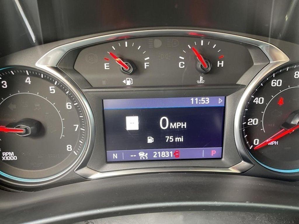 used 2022 Chevrolet Equinox car, priced at $25,490