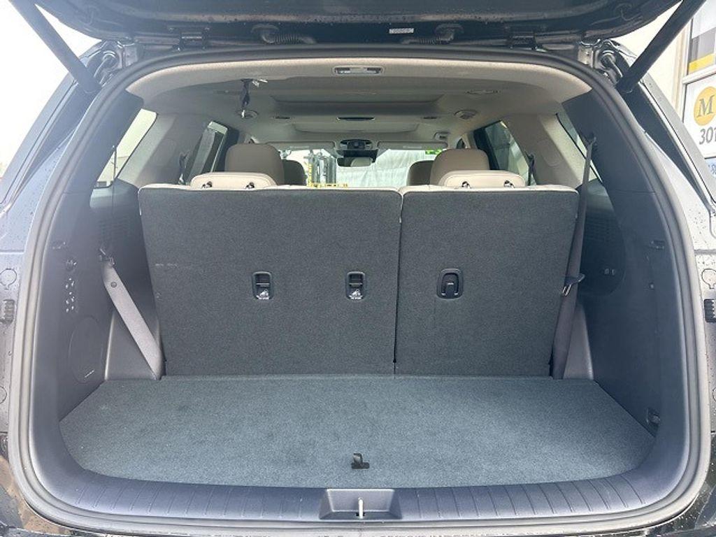used 2024 Hyundai Palisade car, priced at $40,990