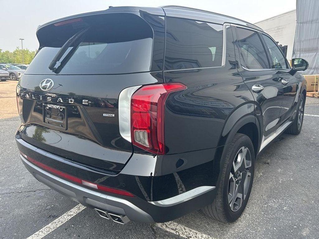 used 2024 Hyundai Palisade car, priced at $40,990