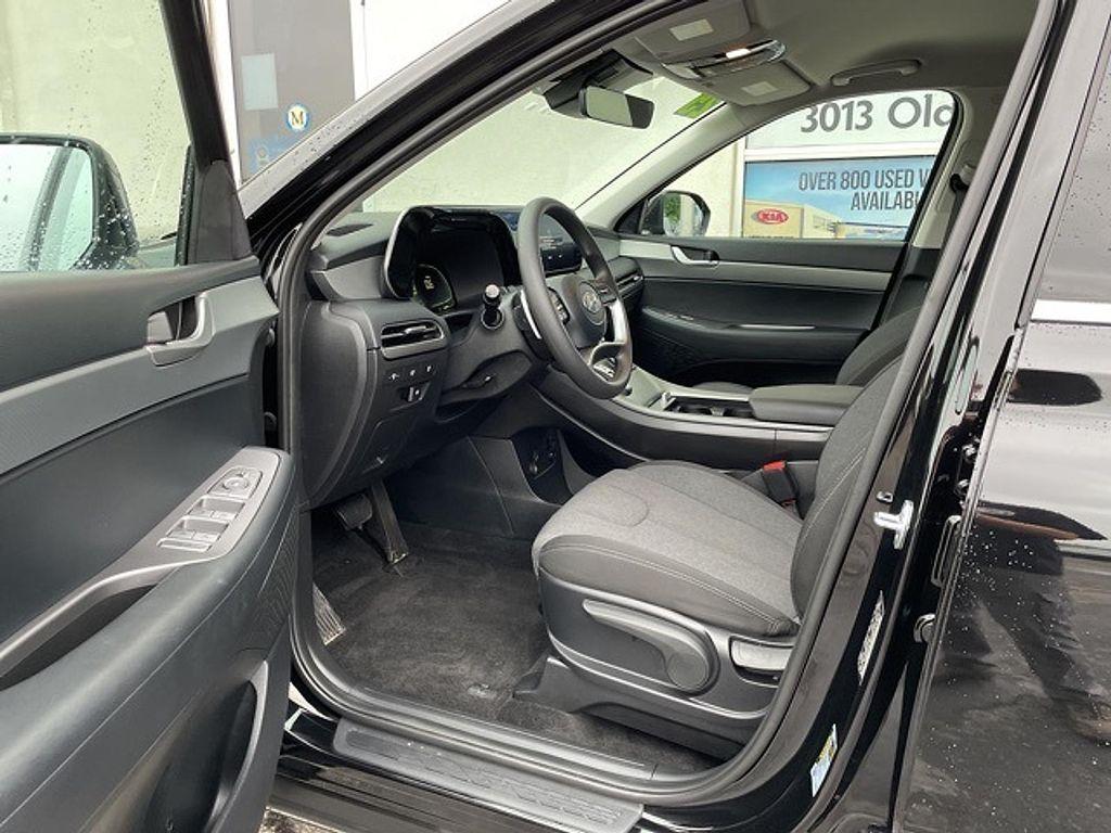used 2025 Hyundai Palisade car, priced at $34,970