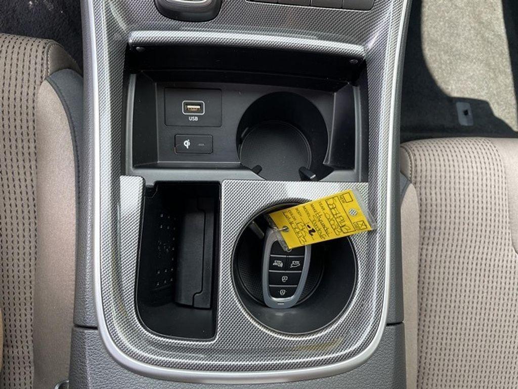 used 2023 Hyundai Santa Fe car, priced at $25,990
