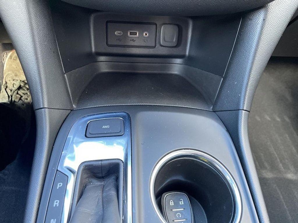 used 2020 Chevrolet Equinox car, priced at $18,990