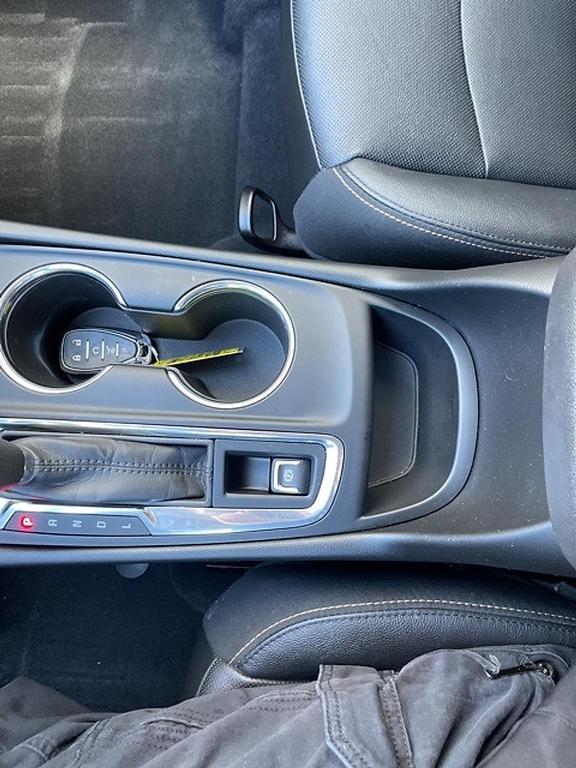 used 2020 Chevrolet Equinox car, priced at $18,990