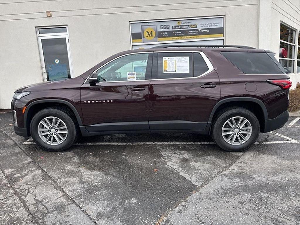 used 2023 Chevrolet Traverse car, priced at $31,990