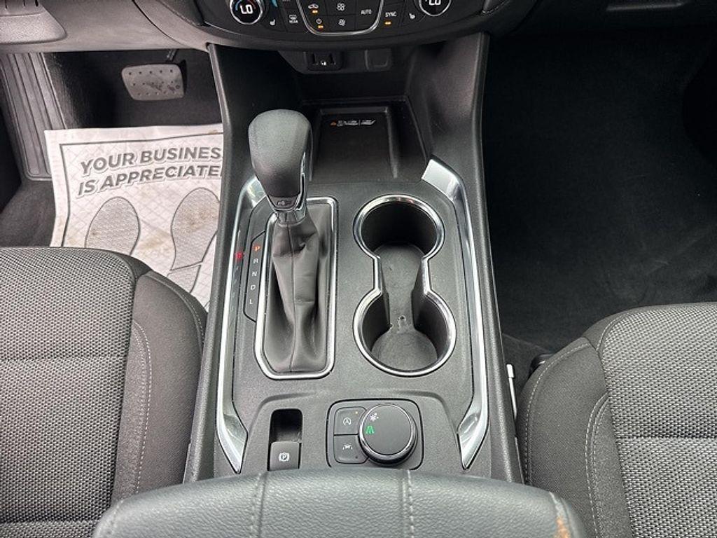 used 2023 Chevrolet Traverse car, priced at $31,990