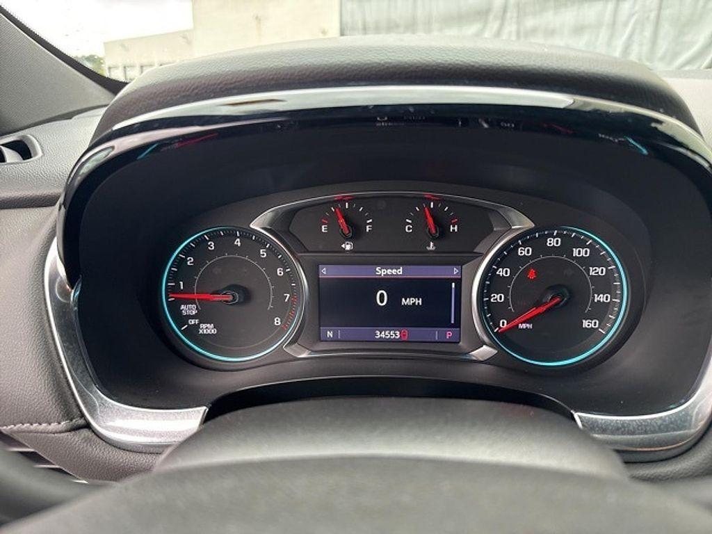 used 2023 Chevrolet Traverse car, priced at $31,990