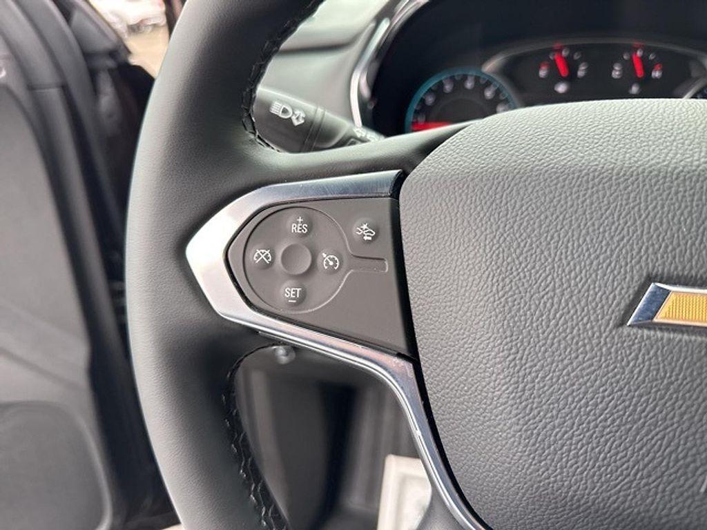 used 2023 Chevrolet Traverse car, priced at $31,990